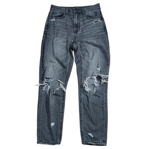 American Eagle black destroyed Mom jean 0 short